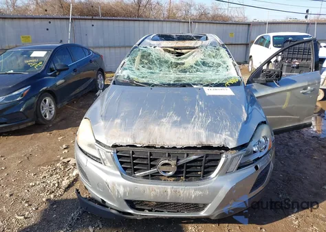 2011 Volvo Xc60 3.2 from USA, damaged, VIN YV4952DZ5B2217951